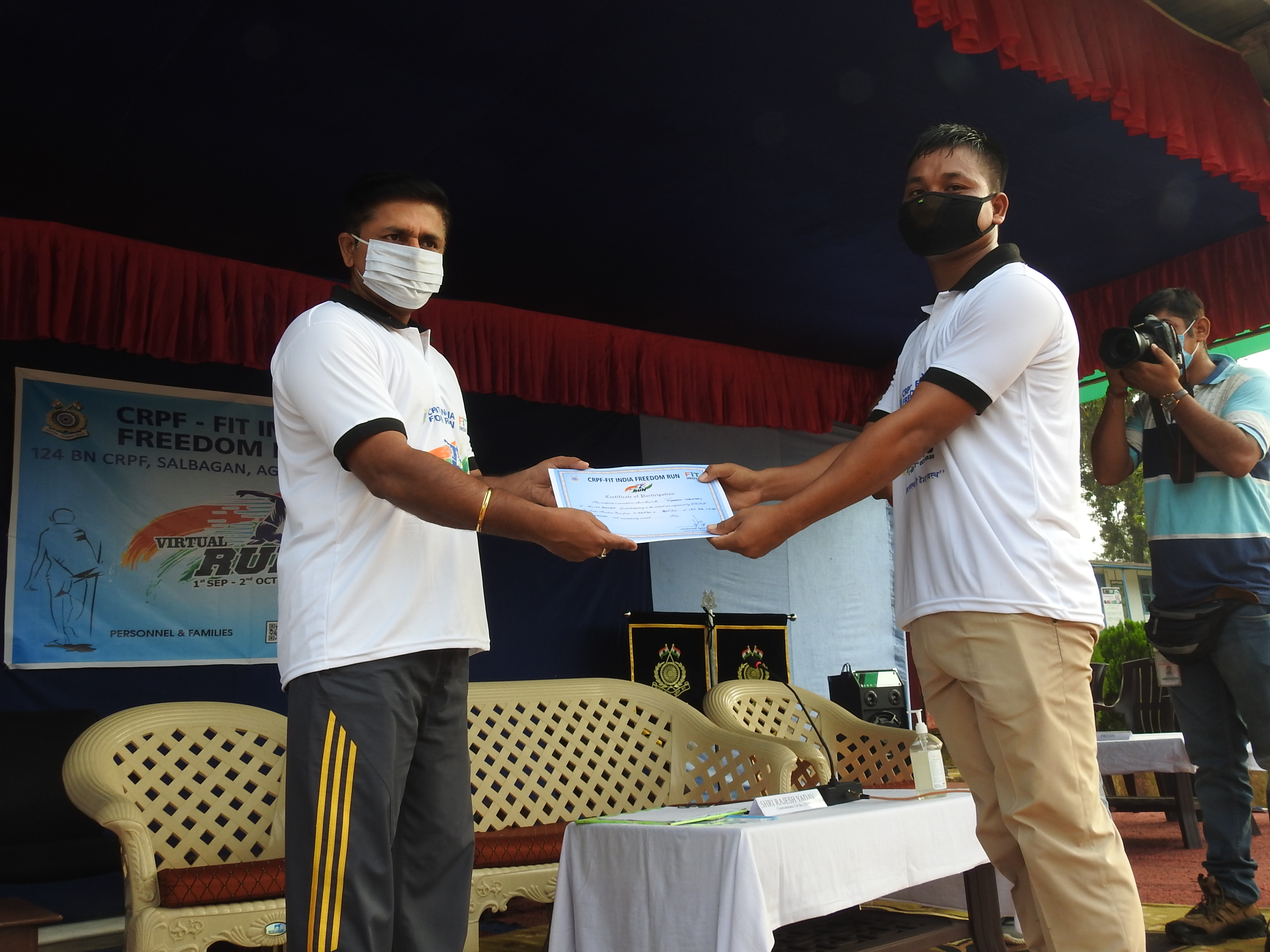   124BN FIT INDIA RUN