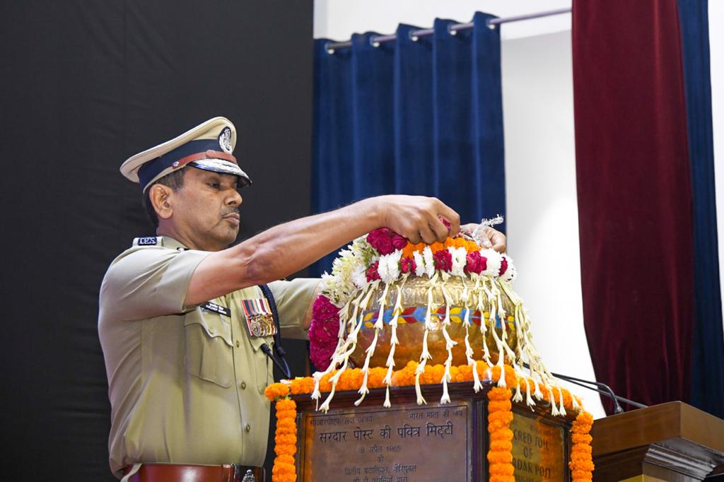   धैर्य और वैभव के 83 वर्ष: 84 वां स्थापना दिवस