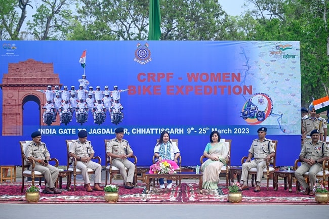  इंडिया गेट पर आयोजित बाइक अभियान 09-03-2023