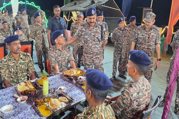   DG CRPF units visits by joining the 58 Battalion for Bada Khana