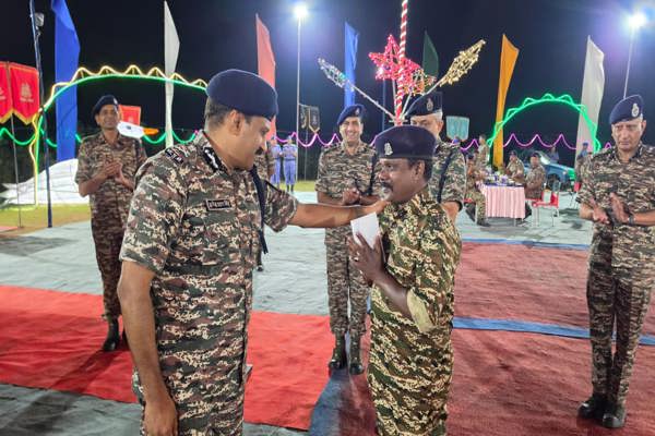 DG Sir CRPF units visits by joining the 58 Battalion for Bada Khana