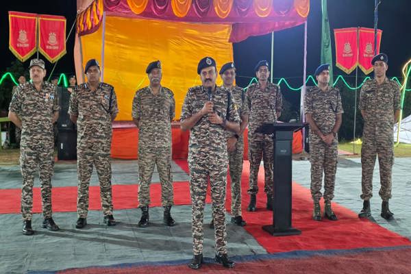 DG CRPF units visits by joining the 58 Battalion for Bada Khana