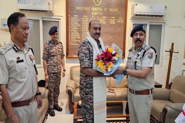   DG CRPF met Chief Secretary of Manipur Shri Prashant Kumar Singh and DGP Shri Rajiv Singh