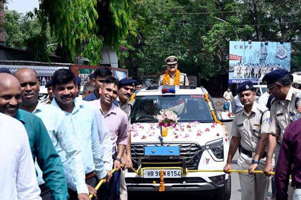   Superannuation function of Shri Syed Mohammad Hasnain IG Comn Dte