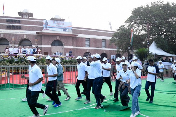   Glimps of Run For Unity-2025