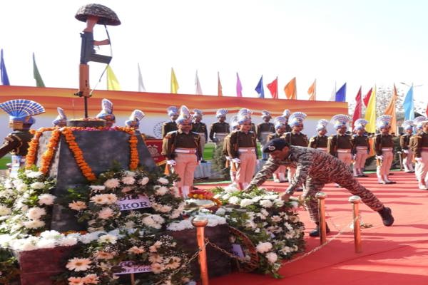   पुलवामा वीर बलिदानी को श्रद्धांजलि
