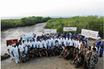 swachhta abhiyan at Dana Pani Beach, Malad, Mumbai